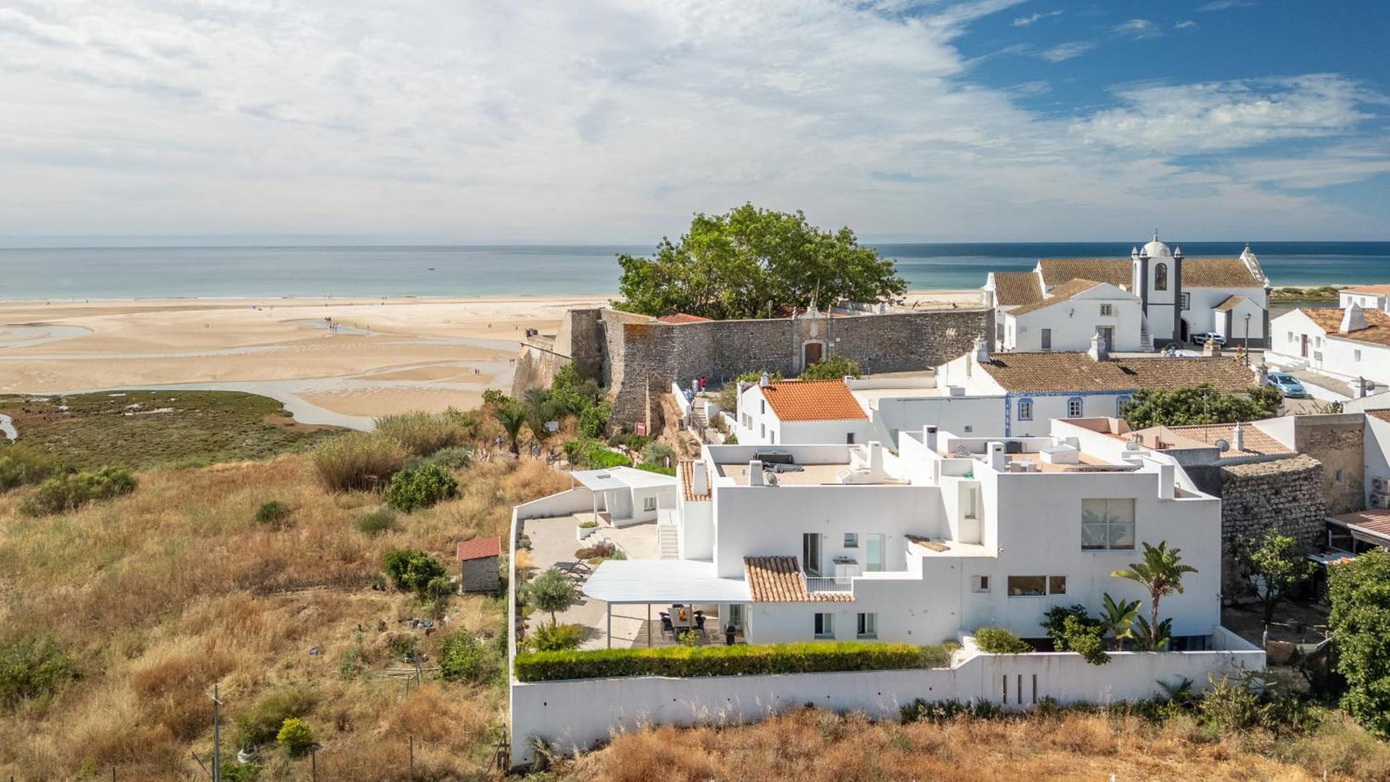 Casa Do Levante - 2 Bedroom, Ocean View Morgadinha Exterior photo